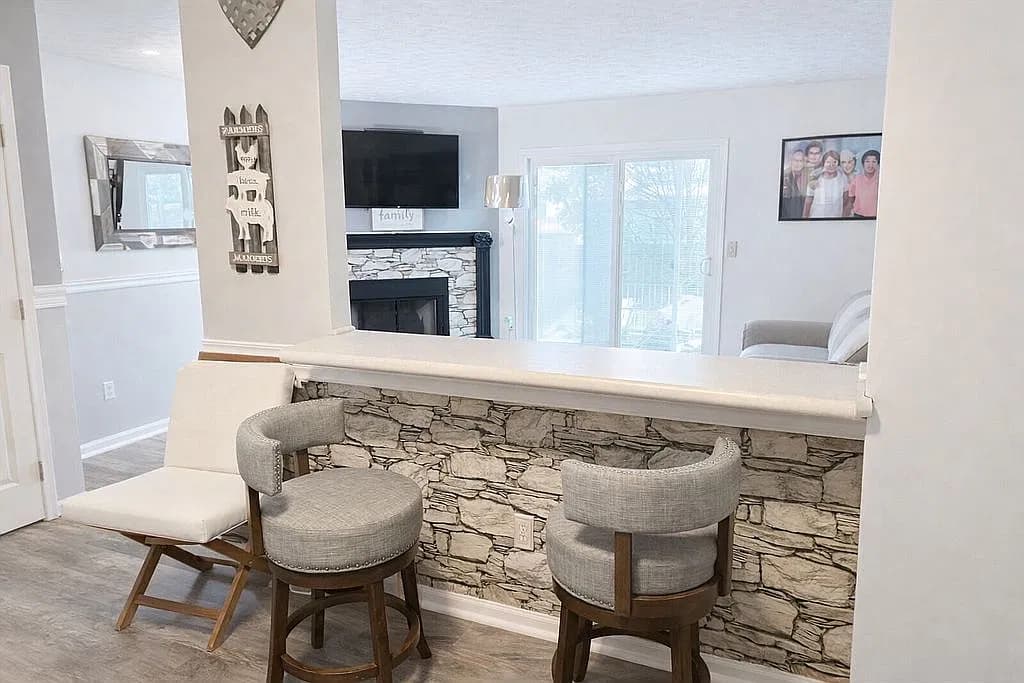 3772 Sadie Ln — exterior photo