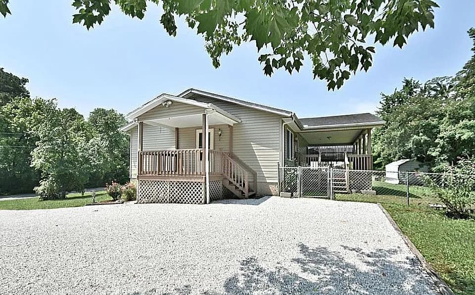 123 Stevens Cir — exterior photo