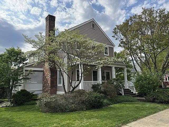 615 Yardley Ln — exterior photo
