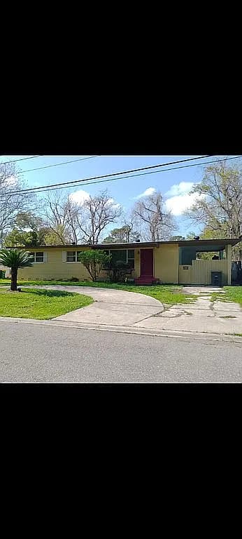 4845 Wesch Blvd — exterior photo