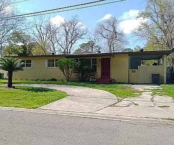4845 Wesch Blvd — exterior photo