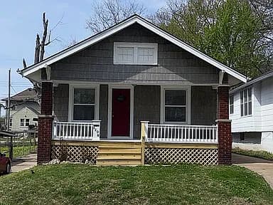 420 N Drury Ave — exterior photo