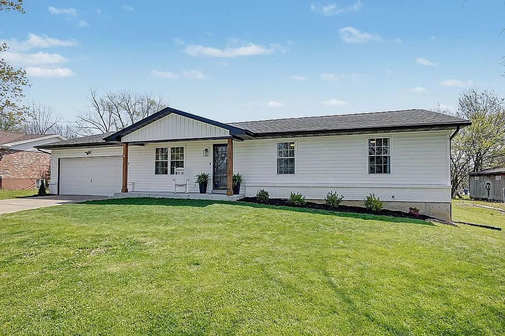 12 S Kern Dr — exterior photo