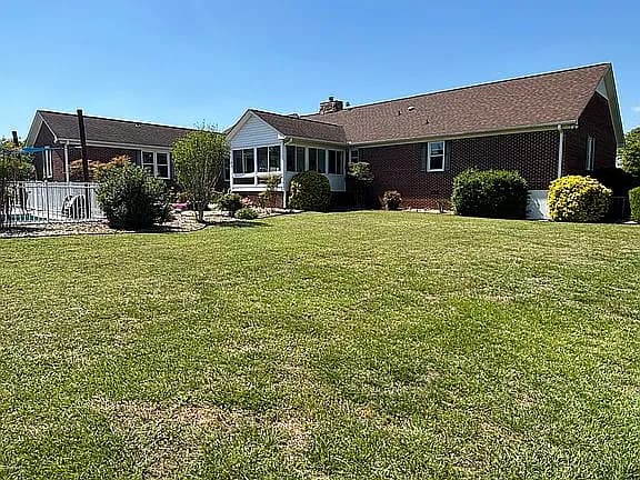 632 Circle Dr — exterior photo