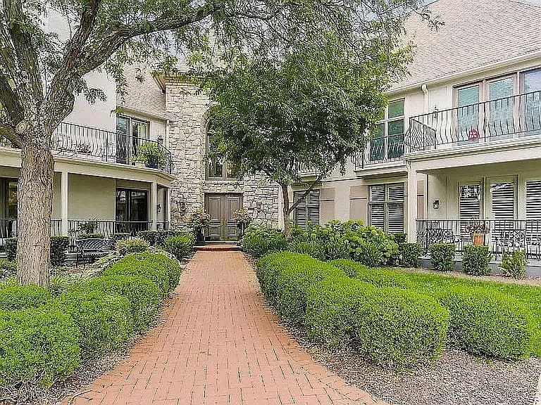 9100 Lamar Ave APT 106 — exterior photo