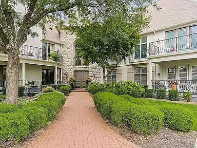 9100 Lamar Ave APT 106 — exterior photo