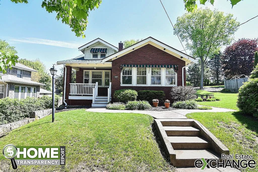 1050 Wood St — exterior photo