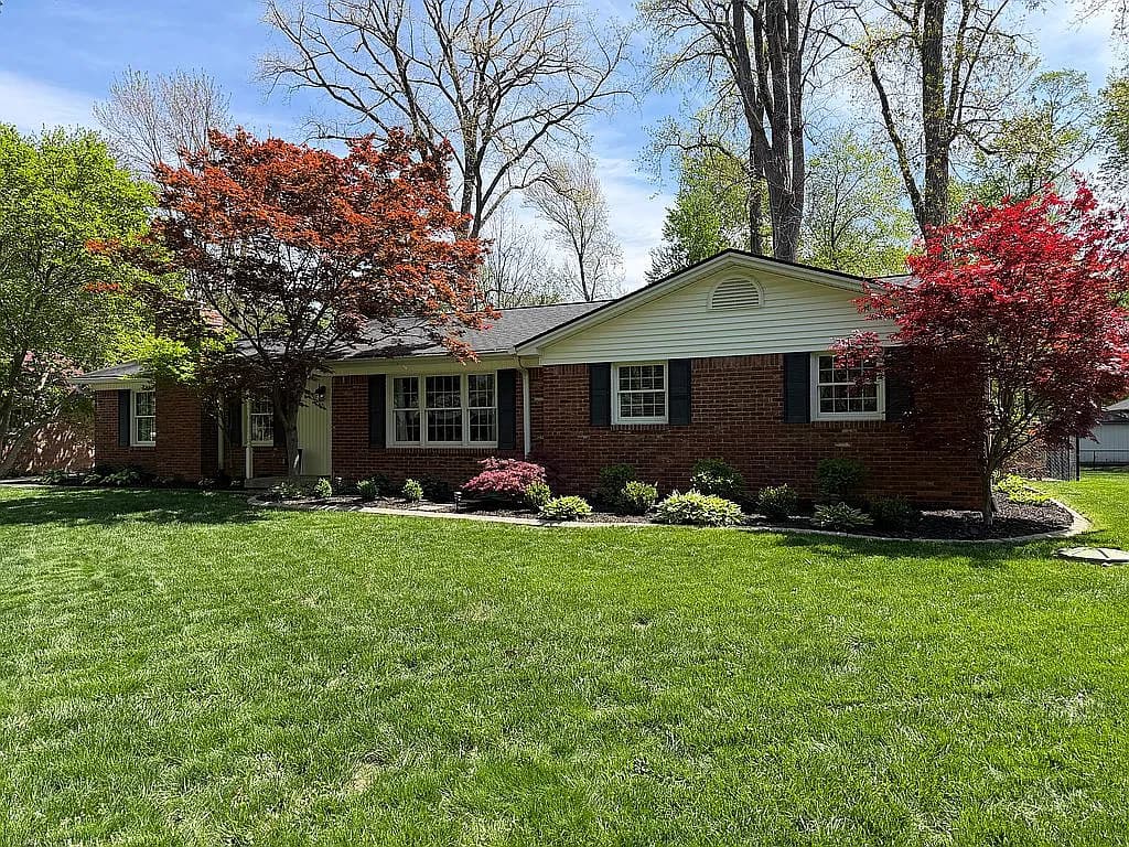 7225 N Tuxedo St — exterior photo