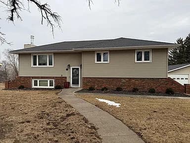 2406 Frontier Rd — exterior photo