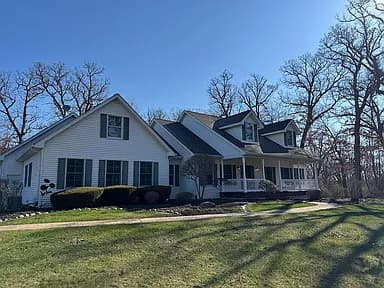 9562 Lawrenceville Rd — exterior photo
