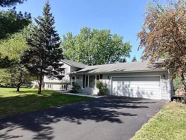 10692 104th Pl N — exterior photo