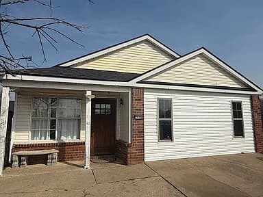 2916 Buckeye Ave — exterior photo