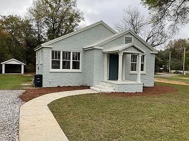 309 S Section St — exterior photo