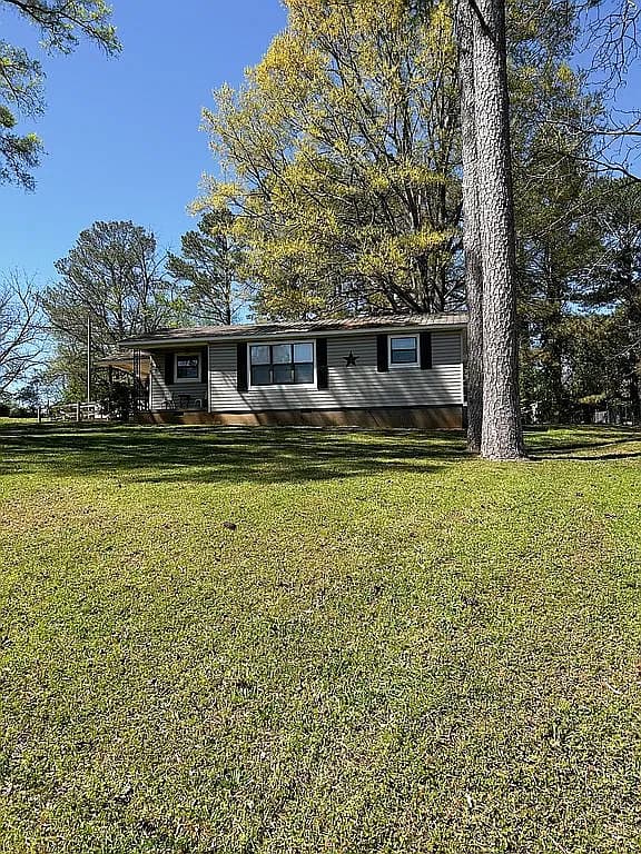 126 McFoilton Ln — exterior photo