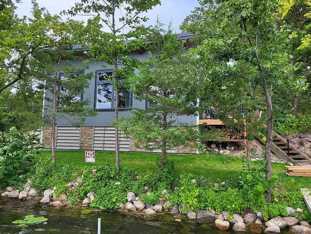 31105 Fish Trap Lake Dr — exterior photo