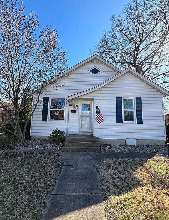 1416 Lindenthal Ave — exterior photo