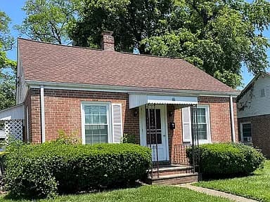 232 E Park Pl — exterior photo