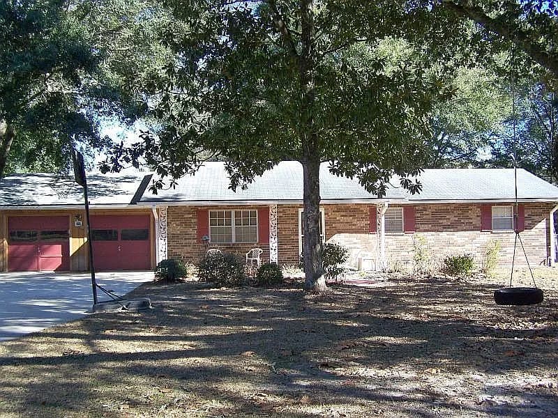 331 SW Angela Ter — exterior photo