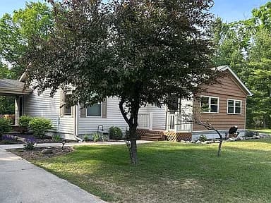 545 Pineridge Ct — exterior photo
