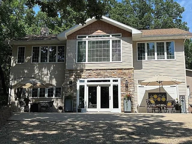 30277 Bonanza Rd — exterior photo