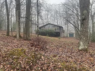 365 Ridge Rd — exterior photo