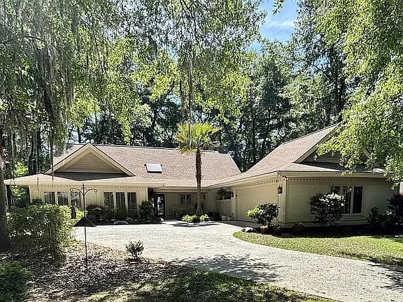 10 Oketee Ct — exterior photo