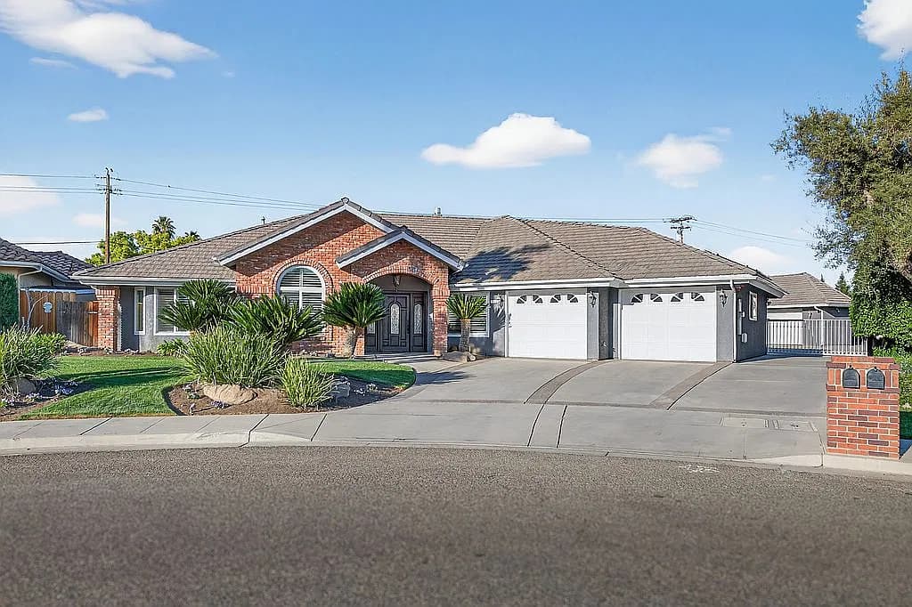 3013 Hillcrest Ct — exterior photo