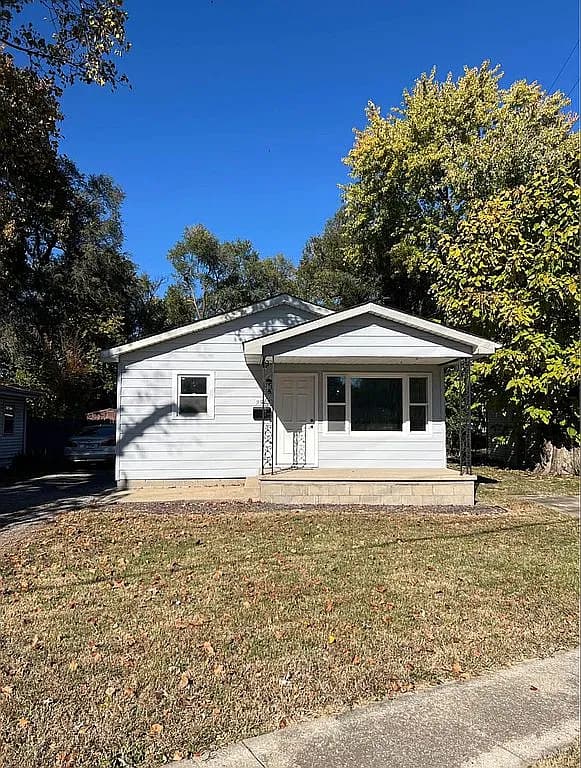 2523 Ridge Ave — exterior photo