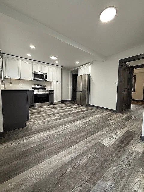 3204 Oswald St — exterior photo