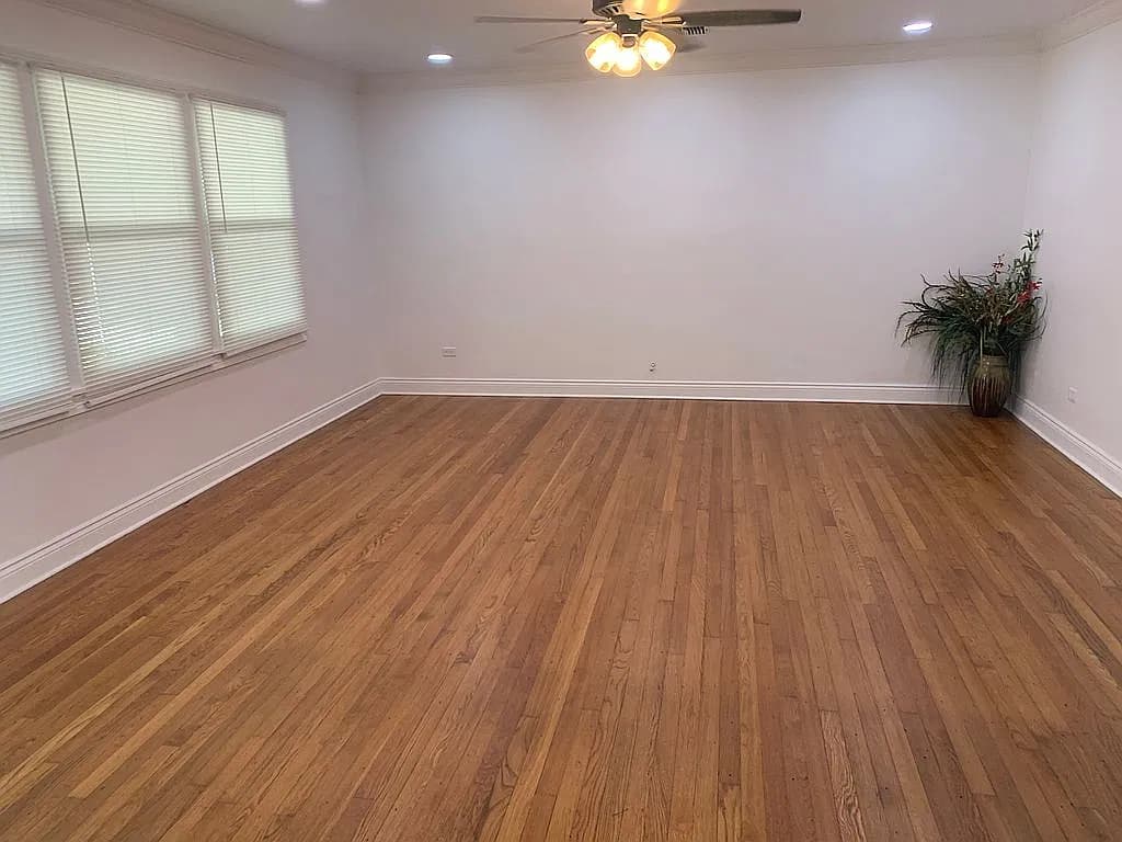 3913 Mount St — exterior photo