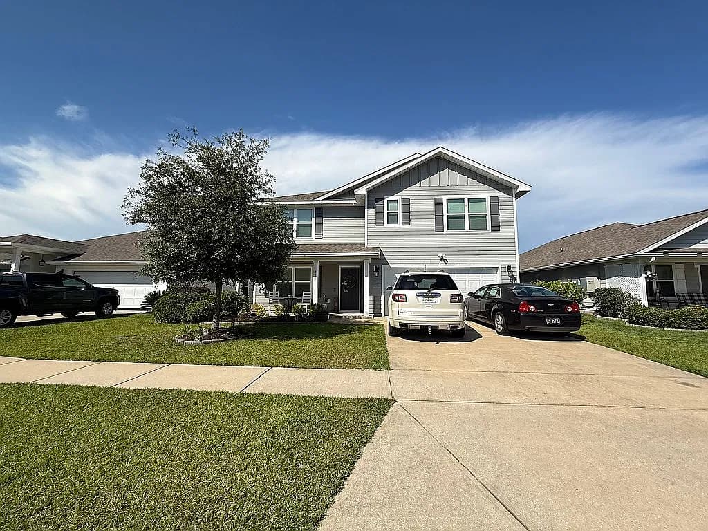 215 This Way — exterior photo