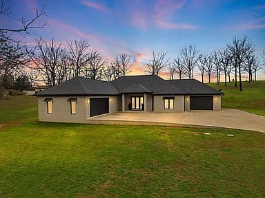 84 E Cadron Ridge Rd — exterior photo