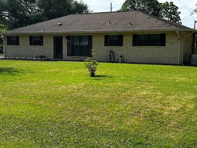 37233 Miller Rd — exterior photo