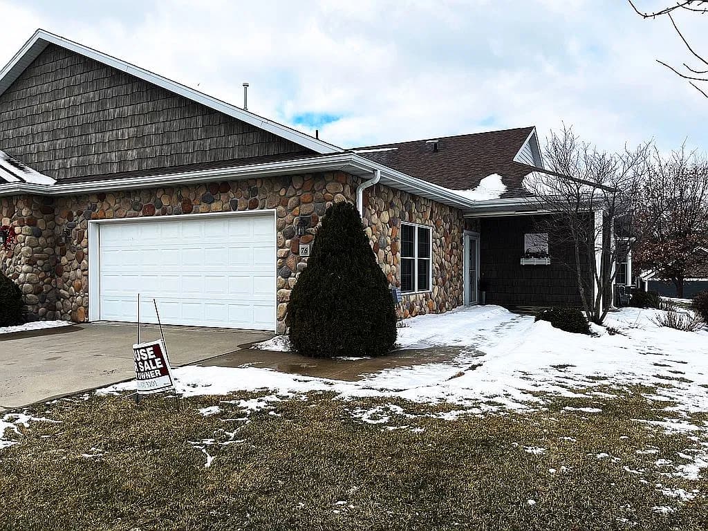 76 Creekside Ct — exterior photo
