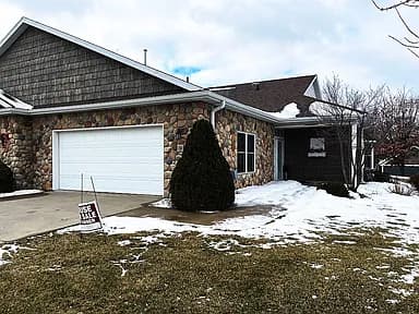76 Creekside Ct — exterior photo