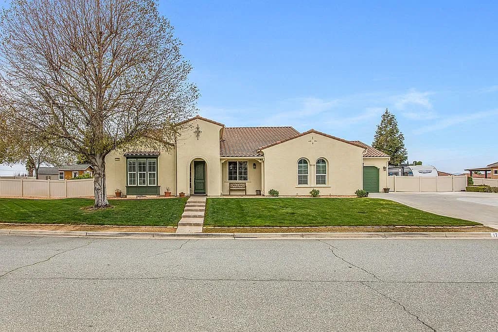 1779 Hannon Rd — exterior photo