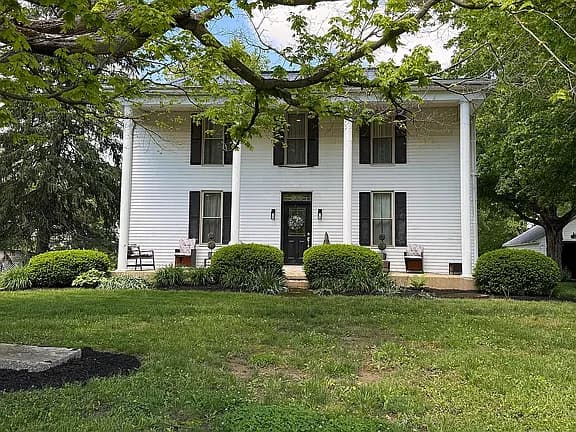 9630 Oakland Stoutsville Rd SW — exterior photo