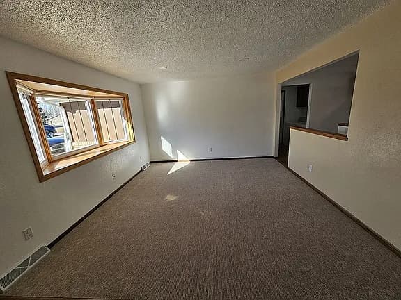 402 Tulsa Dr — exterior photo