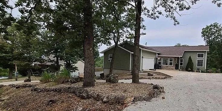 103 Hidden Dr — exterior photo