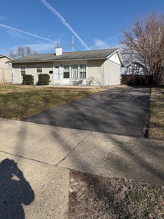 129 Sheelin Rd — exterior photo