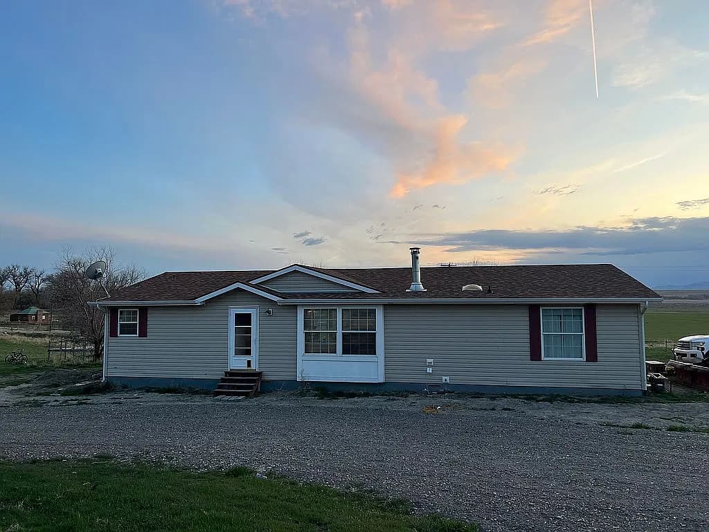 4095 Buffalo Jump Rd — exterior photo