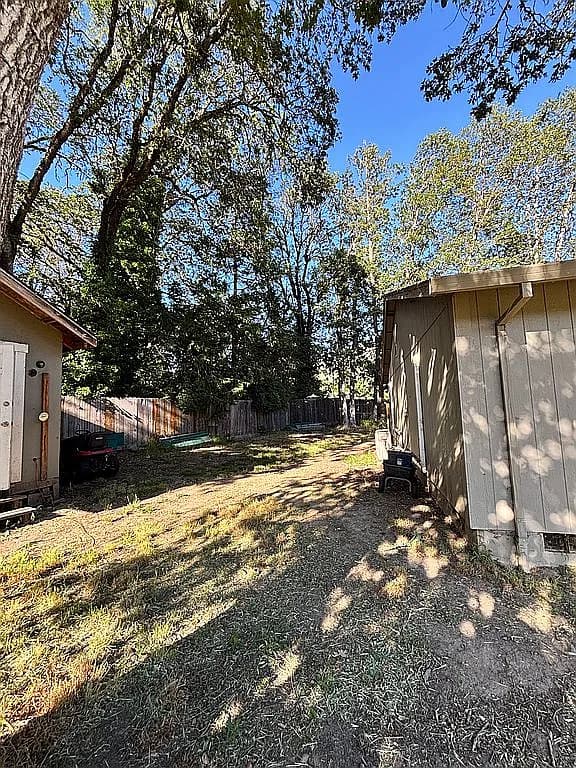 5536 Williams Hwy — exterior photo