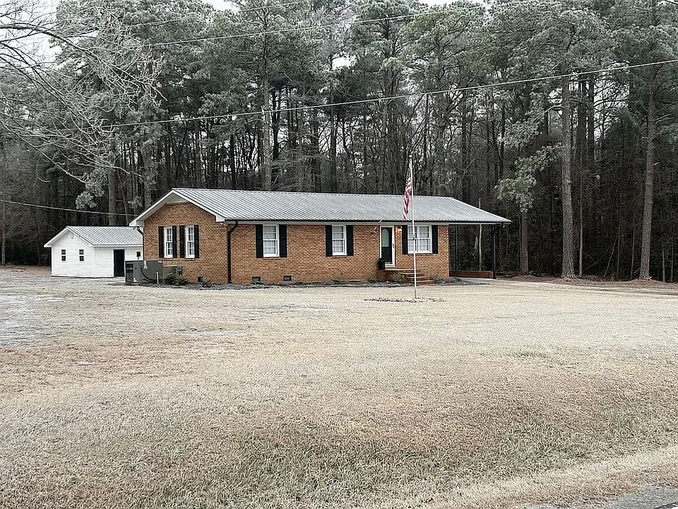 608 Boyd Lake Rd — exterior photo