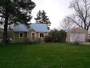 9291 E Prior Rd — exterior photo