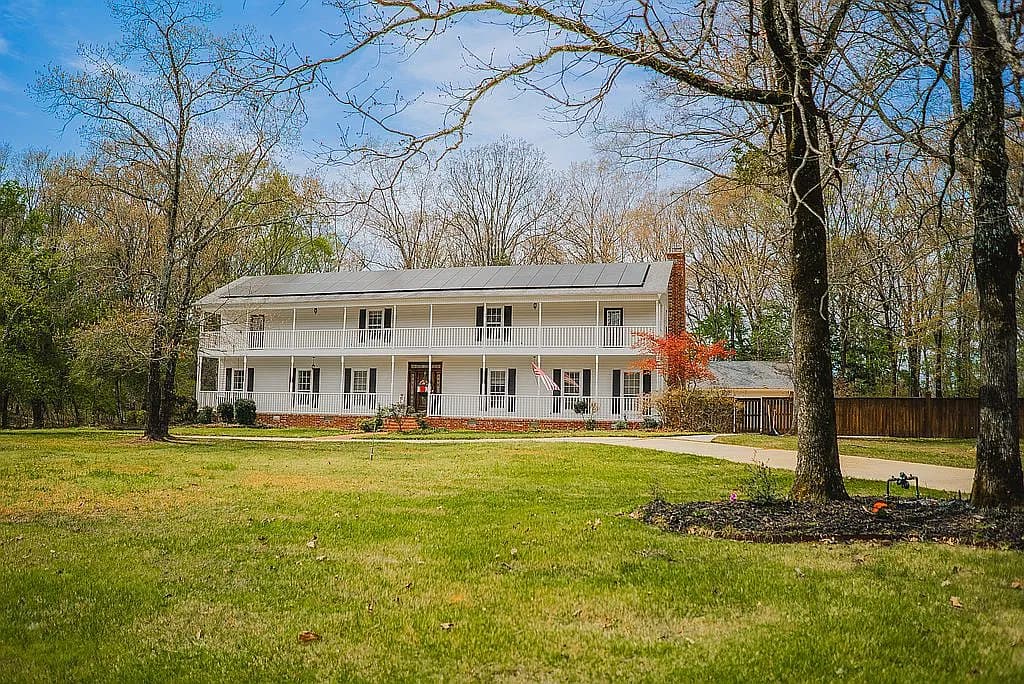120 Hazelwood Dr — exterior photo