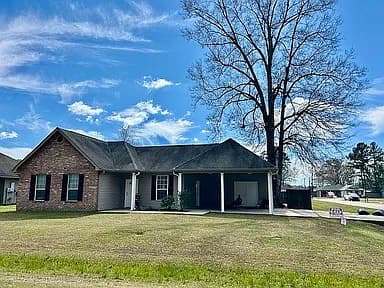 40190 Pecan Allee Dr — exterior photo