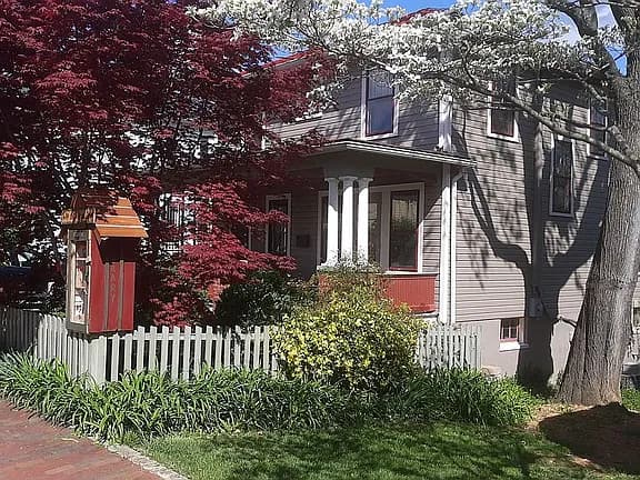 315 Sherwood Ave — exterior photo