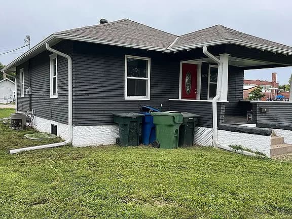 1420 4th Ave — exterior photo