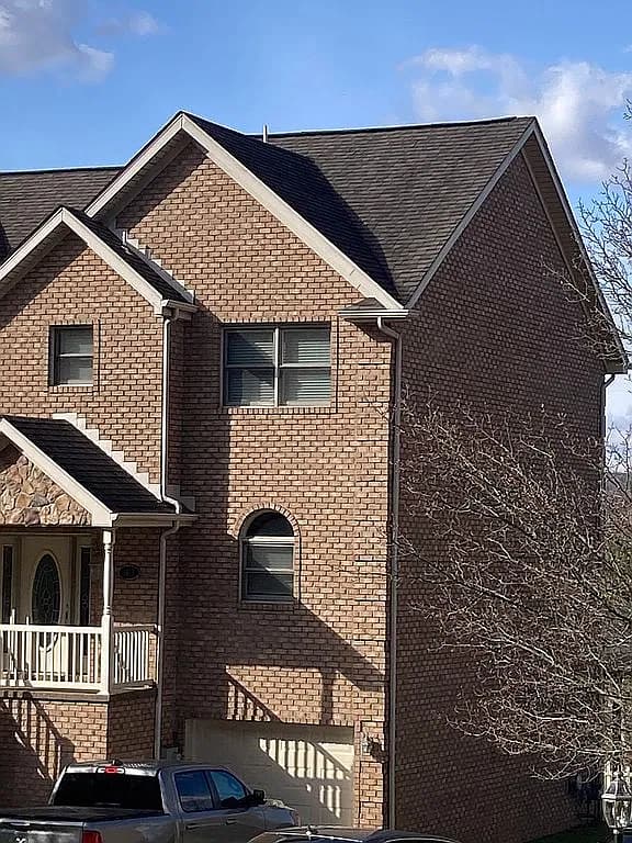1007 Joseph Dr — exterior photo