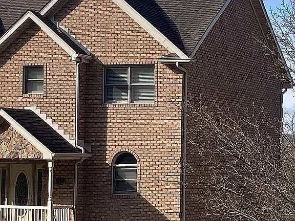1007 Joseph Dr — exterior photo